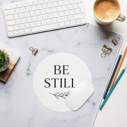 Compact round mouse pad with smooth surface - Adomtok