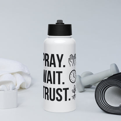 Reusable hydration bottle with anti slip base patch - Adomtok