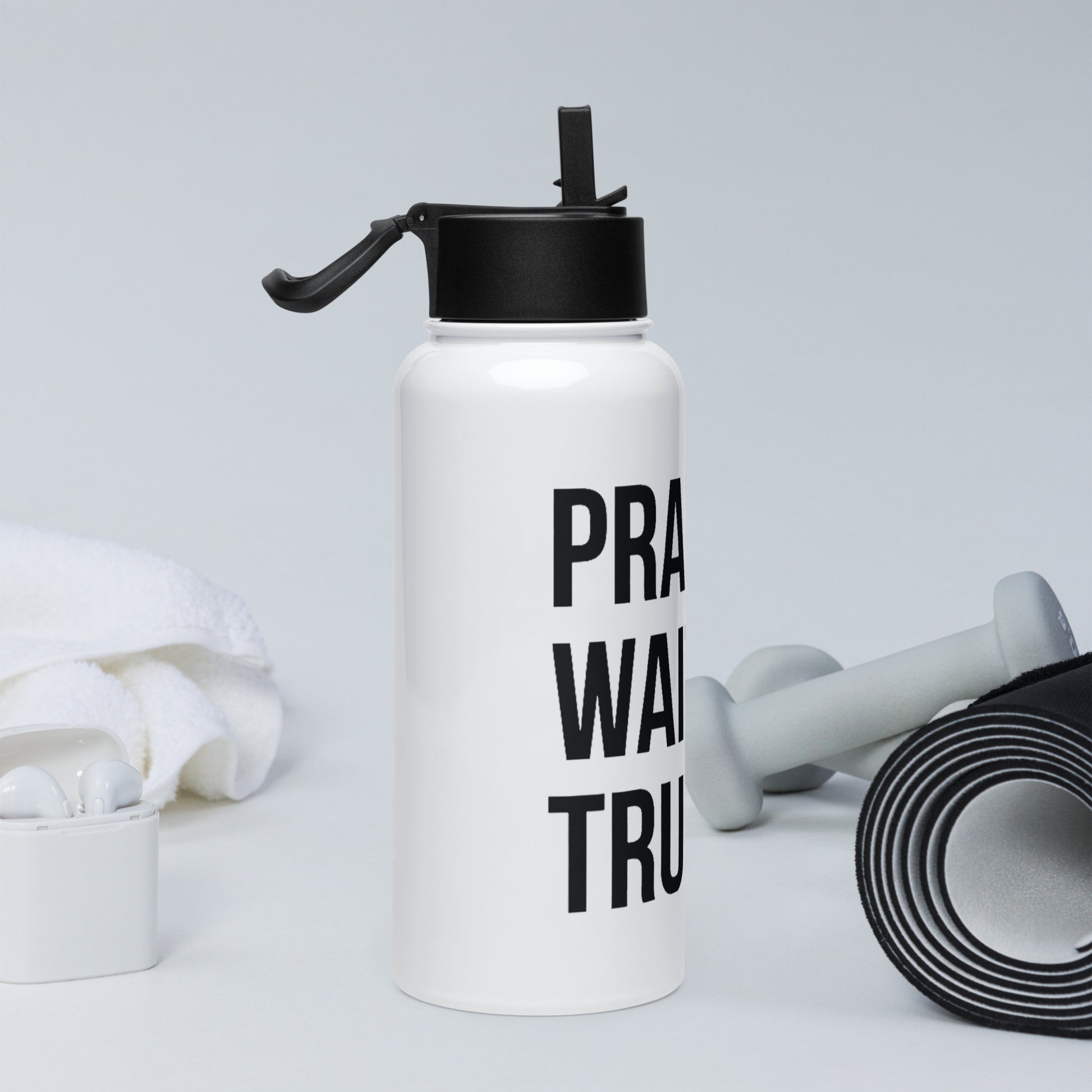Durable sports bottle for gym and outdoor activities - Adomtok